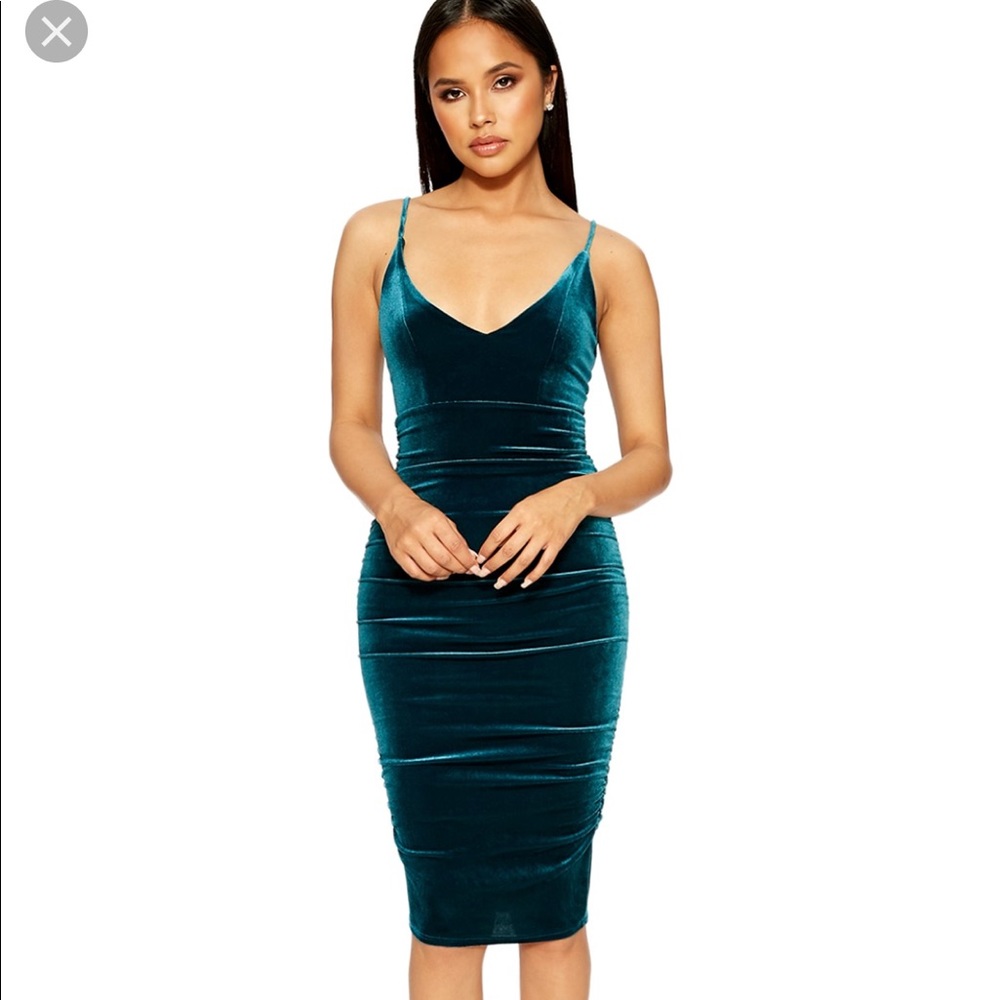 naked wardrobe velvet dress. medium only worn once